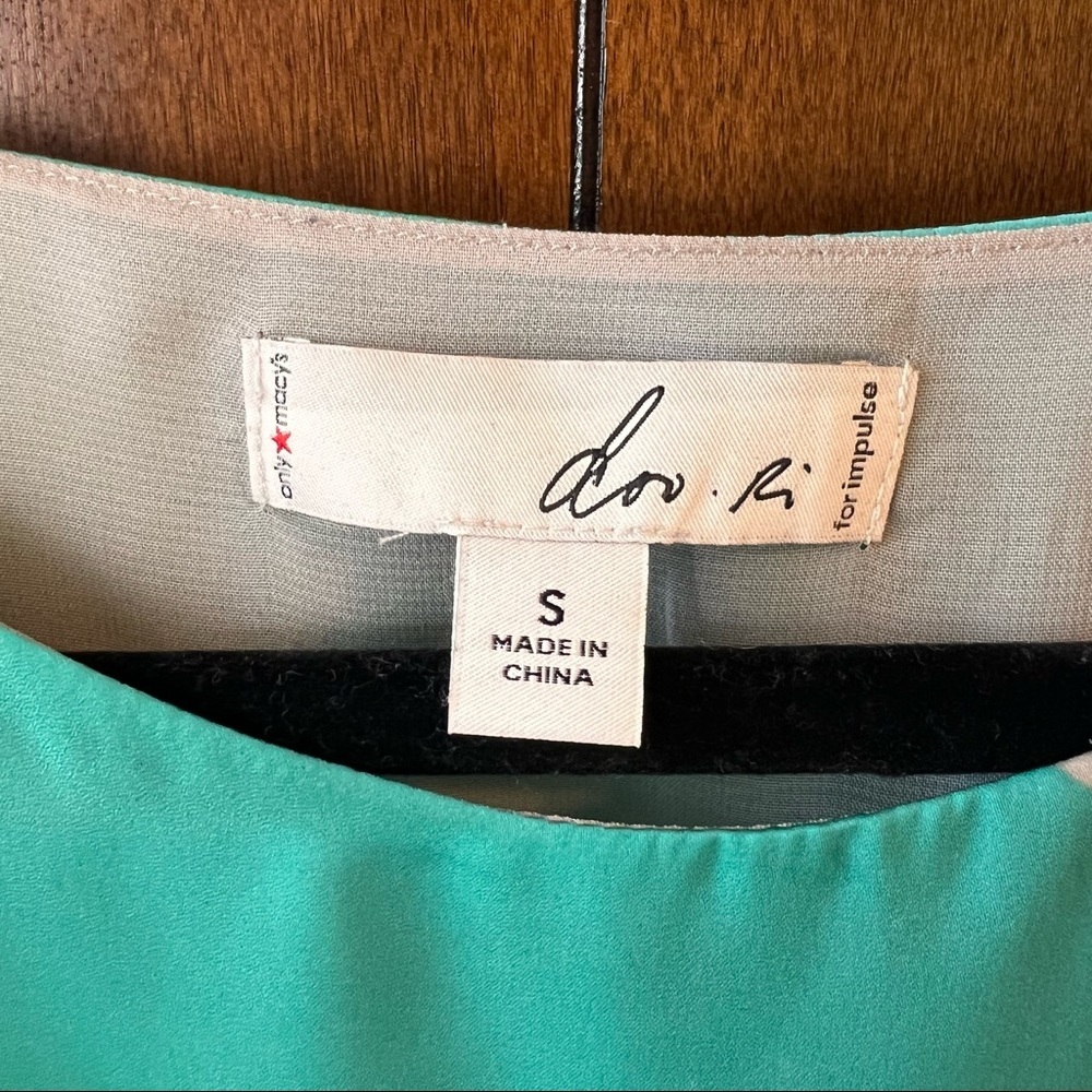 DOO.RI for Macy’s Scoop Neck Short Sleeve Geometric print Draped Wrapped dress - Picture 7 of 9